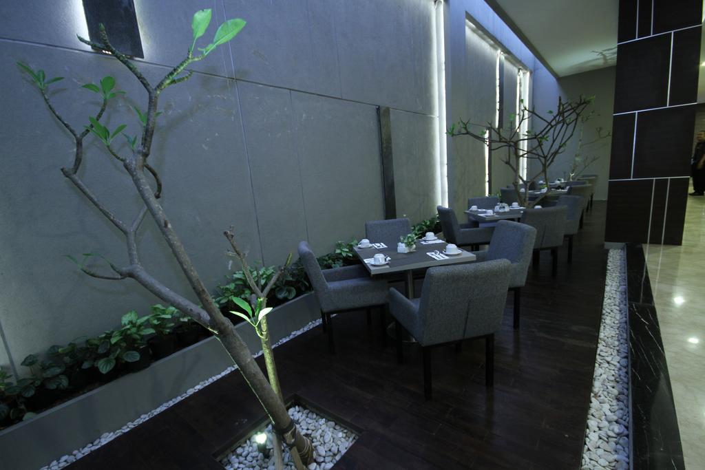 Atlantic City Hotel Bandung Exterior foto